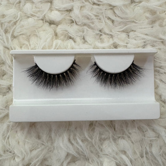 DS109 Lashes
