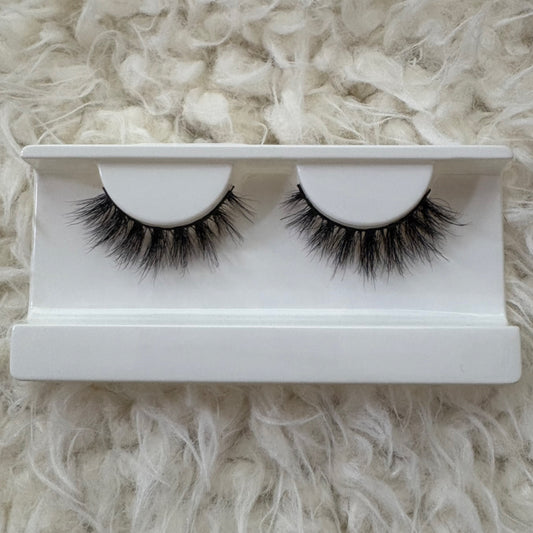 DS107 Lashes